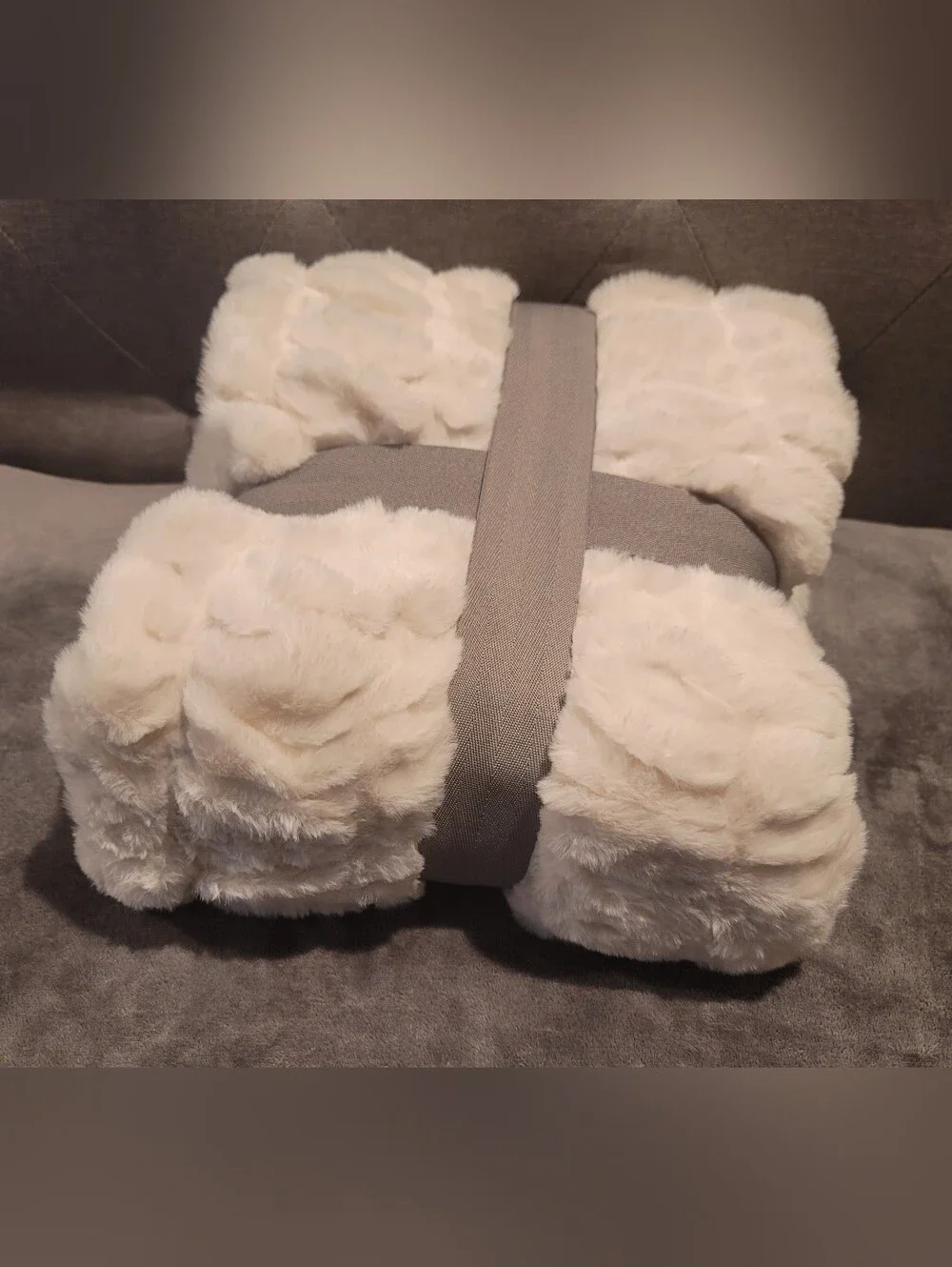 Better Homes & Gardens Faux Fur Throw - Ruched Ivory